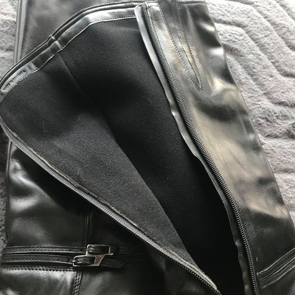 INGLEDEWS Black Leather Boot - Picture 2 of 5